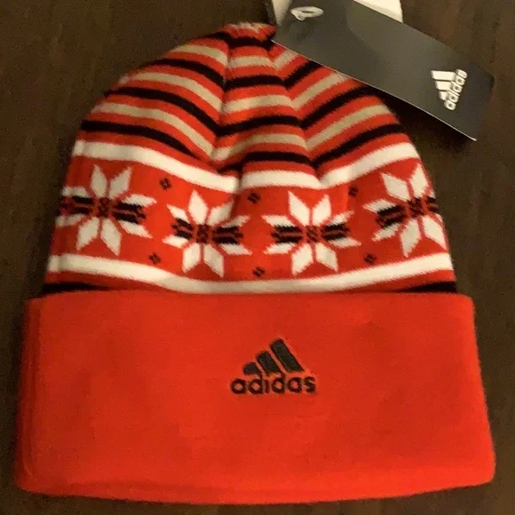 🏒🥅⛸Chicago Blackhawks Adidas Red Culture Head Logo Cuffed Knit Hat🏆⛸🏒 - Picture 2 of 8
